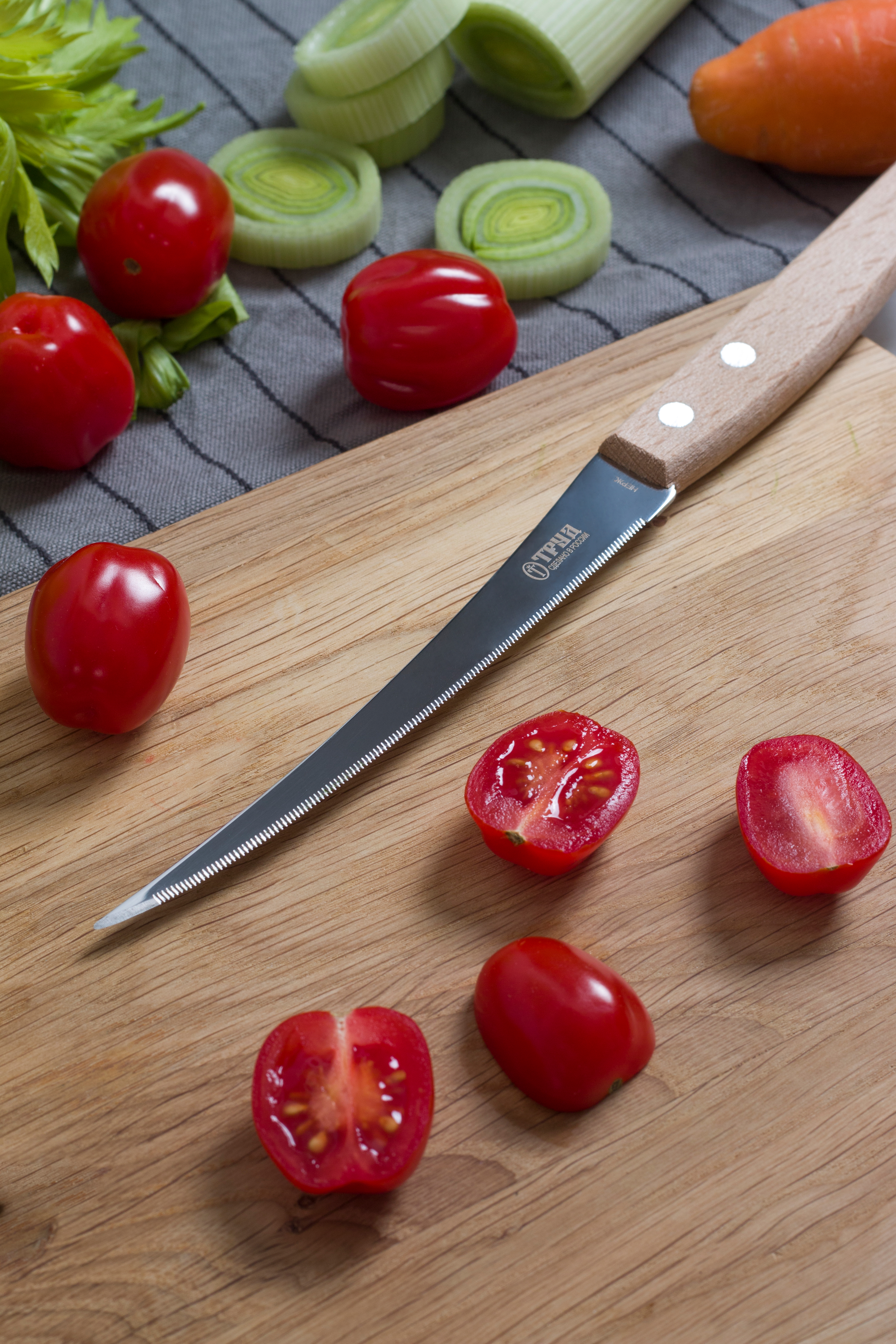 Нож  для овощей  (для томатов)